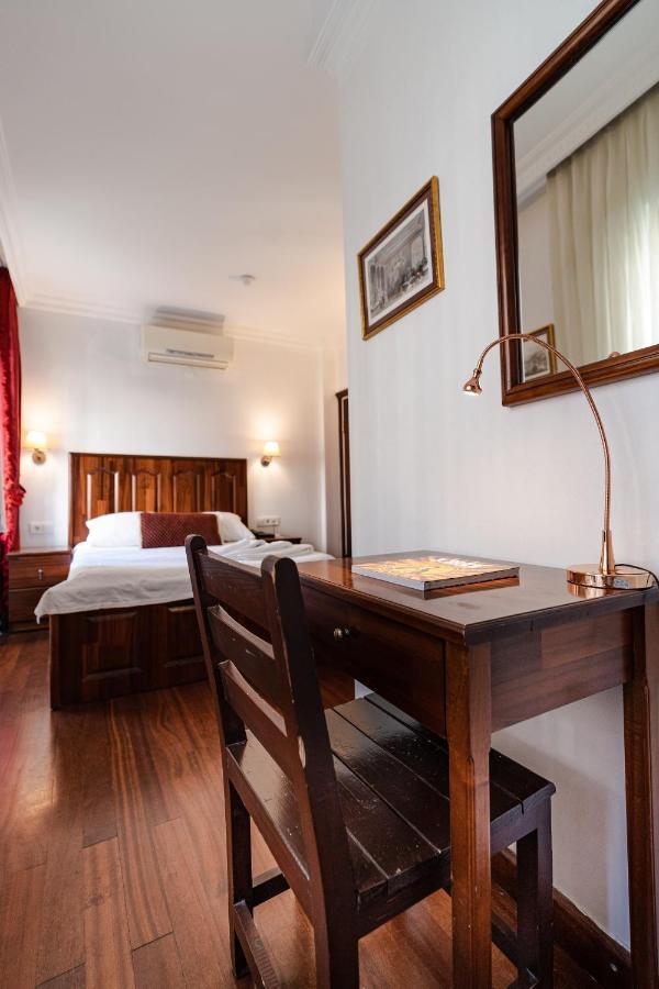 Sebnem Hotel Istanbul Exterior photo